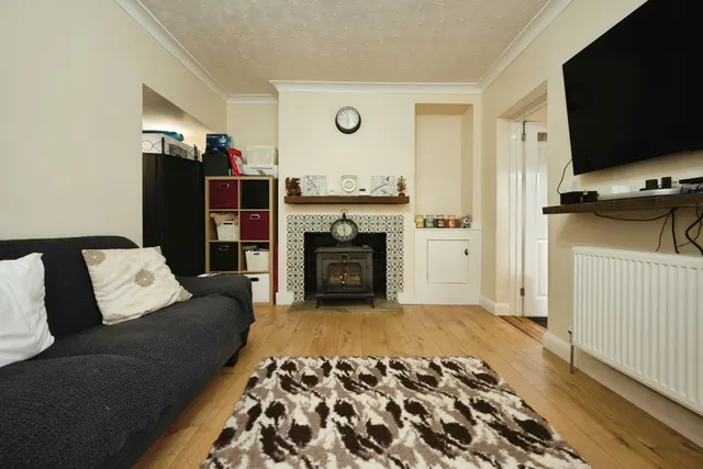 Station Road, Irchester, NN29, photo 2