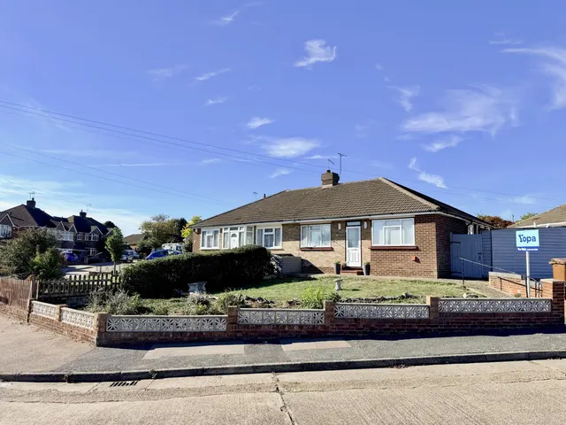 Bettescombe Road, Rainham, ME8, photo 1