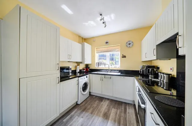 Tiller Close, Yapton, BN18, photo 2