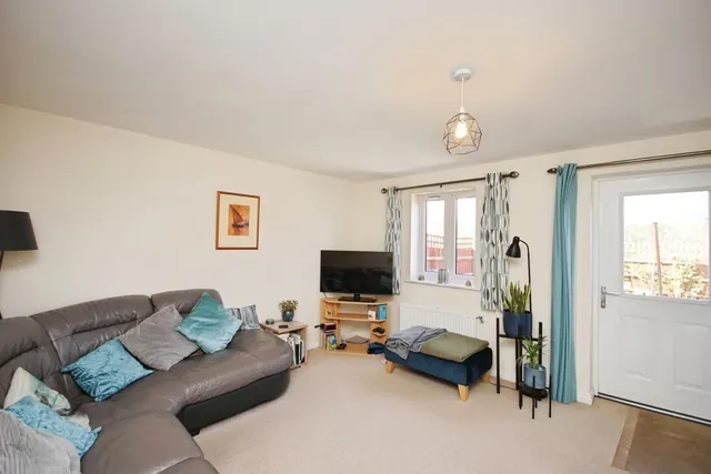 Photo 3 — Pear Tree Way, Lyde Green, Bristol, BS16