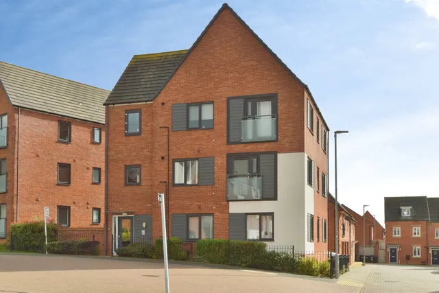 Cicero Crescent, Fairfields, MK11, photo 1