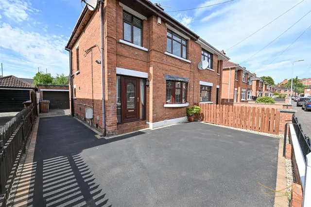 Photo 3 — Mountainview Parade, Belfast, BT14 7GY