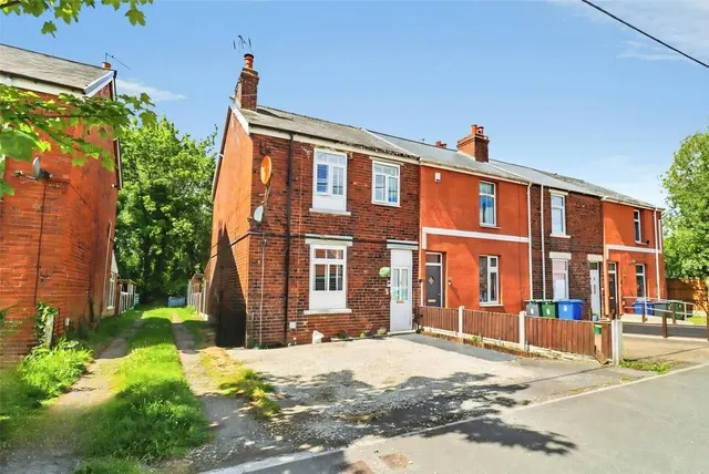 New Road, Norton, South Yorkshire, DN6, photo 1