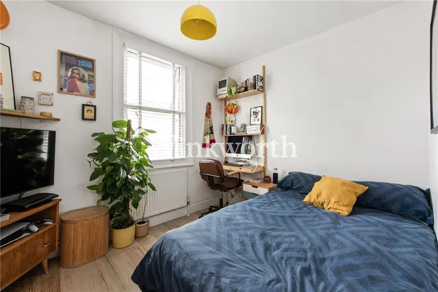 Philip Lane, Tottenham, N15, photo 1