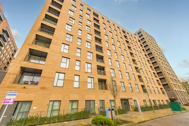 Flat 35, Citrine House, London, photo 1