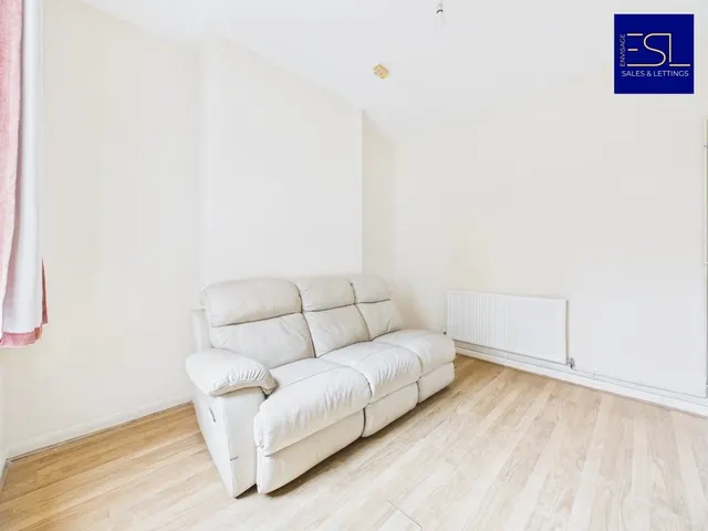 Photo 3 — City Centre HMO For Sale.