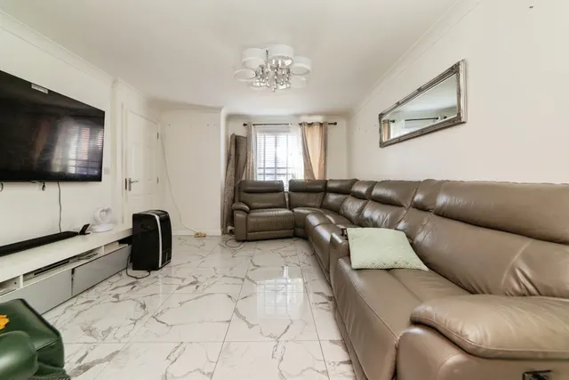 Grampian Place, Great Ashby, SG1, photo 3