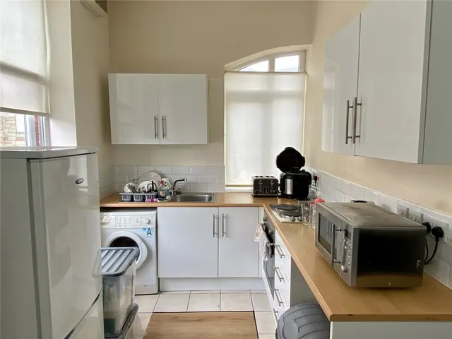 Well Lane, Batley, WF17, photo 3