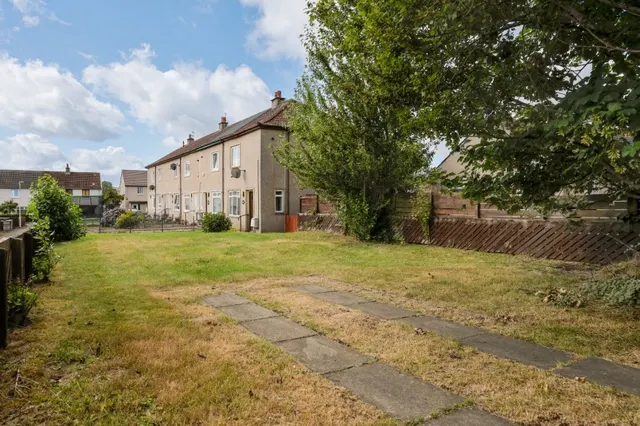 Photo 3 — Campsie Crescent, Kirkcaldy, Kirkcaldy, KY2 6BY