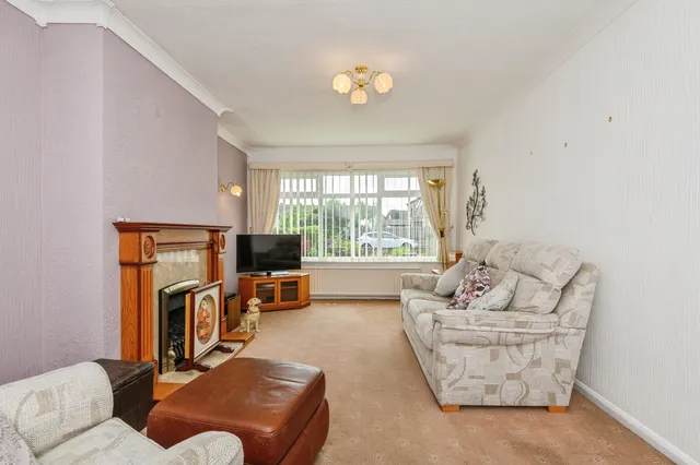 Church Road, Liversedge, WF15, photo 2