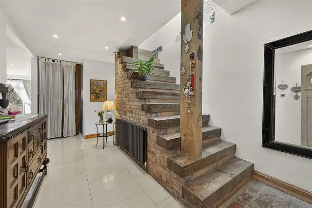 Dunstan Road, Golders Green, NW11, photo 2