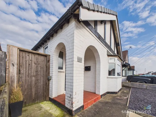 Photo 2 — Douglas Drive, Moreton, Wirral