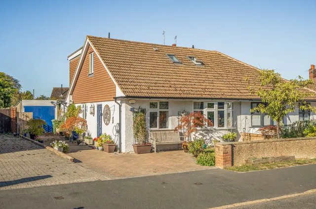 Warrington Road, Paddock Wood, TN12, photo 1