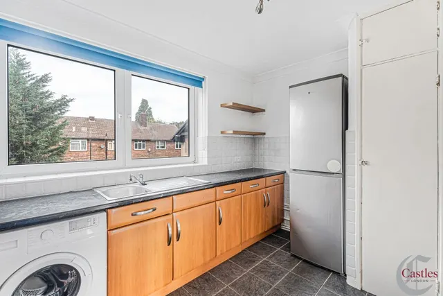 Asplins Road, Tottenham, N17, photo 3