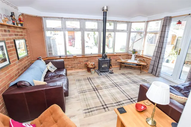Photo 3 — Thirlmere Close, Farnborough, Hampshire, GU14 0LG