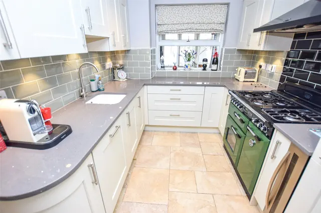 Photo 2 — Thirlmere Close, Farnborough, Hampshire, GU14 0LG