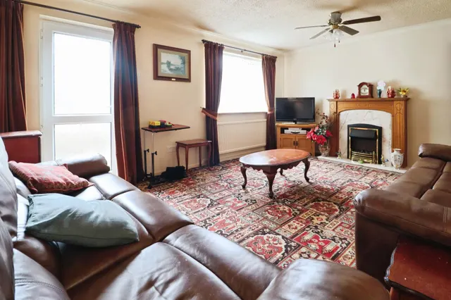 Church Meadow, Llantwit Major, CF61, photo 3