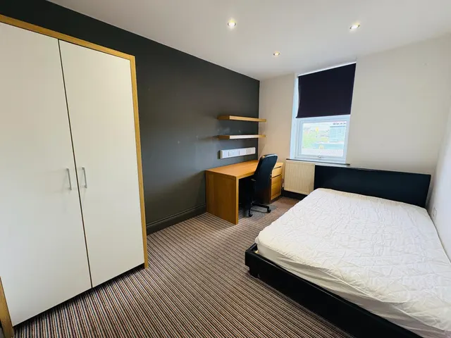 Roker Avenue, Sunderland, SR6, photo 2