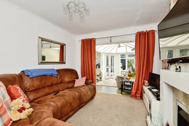 Chell Green Avenue, Stoke-On-Trent, ST6, photo 1