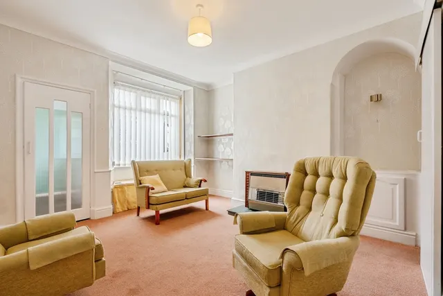 Photo 3 — Atkinson Street, Briercliffe, Burnley, Lancashire, BB10