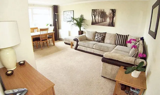 Photo 2 — Cyclamen Way, Epsom, KT19