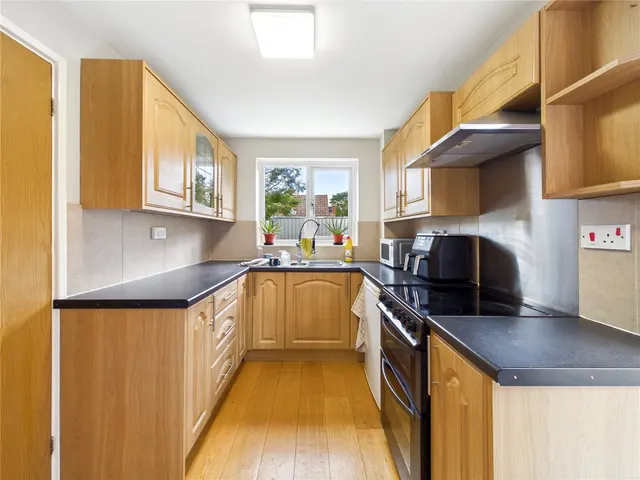 Raphael Drive, Chelmsford, CM1, photo 2