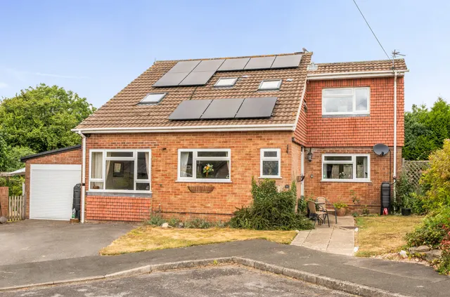 Spring Way, Alresford, SO24, photo 1