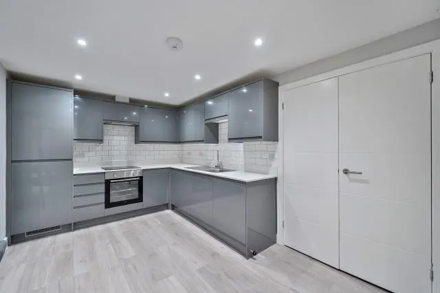 Heath Villa, Ascot, SL5, photo 2