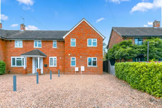 Sundridge Road, Woking, GU22 9AU, photo 1