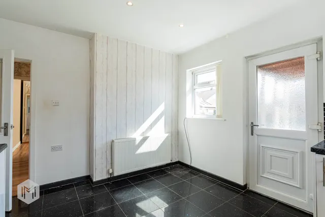 Photo 3 — Reynolds Drive, Bolton, BL5 1HE