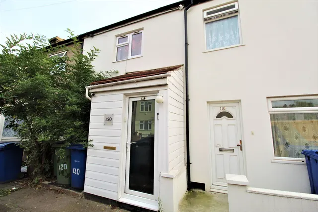 William Street, Grays, Essex, RM17 6DZ, photo 1