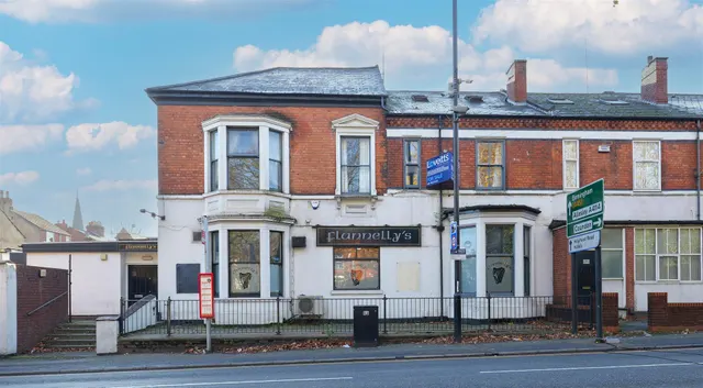 Holyhead Road, Coventry, photo 1