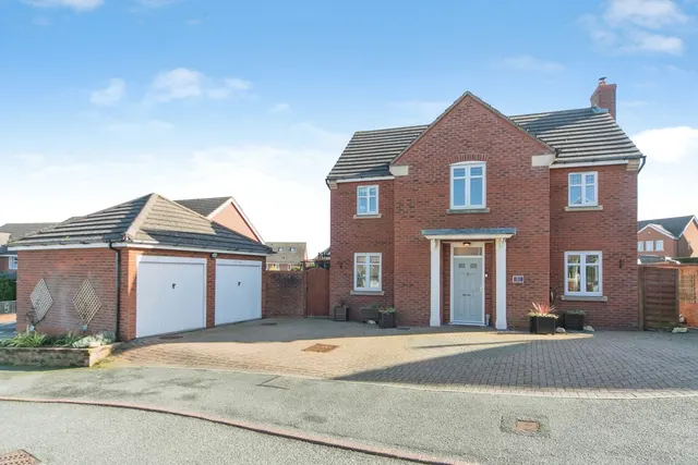 Ffordd Yr Wyddfa, Colwyn Heights, LL29, photo 1