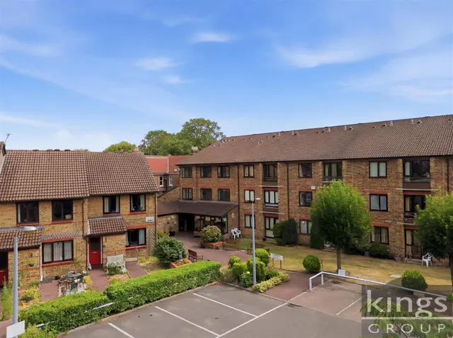Gordon Hill, Enfield, photo 1