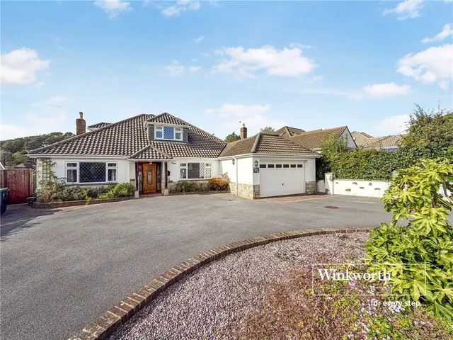 Crescent Walk, West Parley, BH22, photo 1