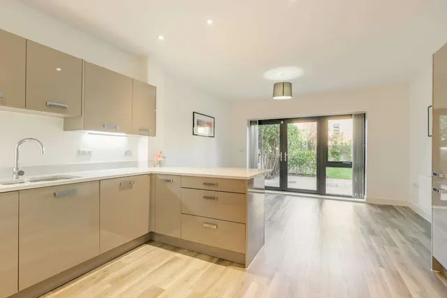 Allbutt Way, Trumpington, CB2, photo 2