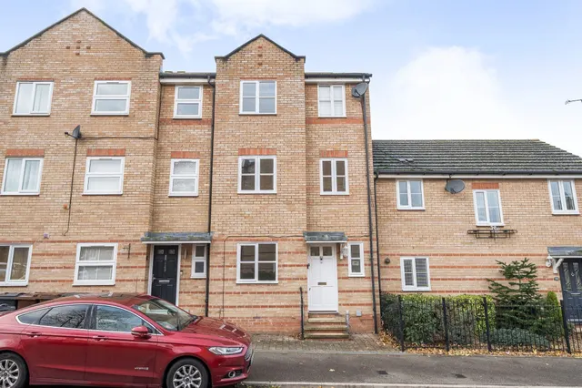 Parkinson Drive, Chelmsford, photo 1