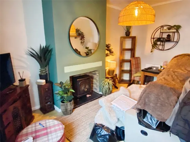 Colbeck Avenue, Batley, WF17, photo 3