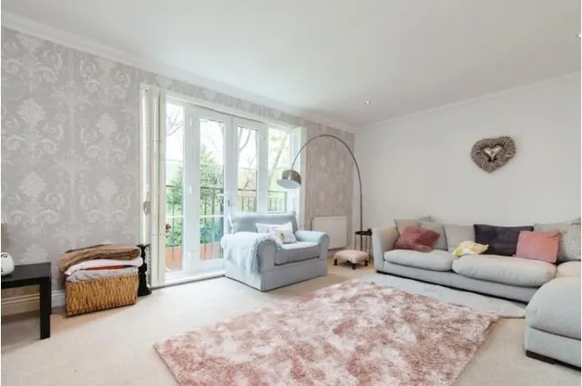 Glenside Close, Kenley, CR8, photo 2