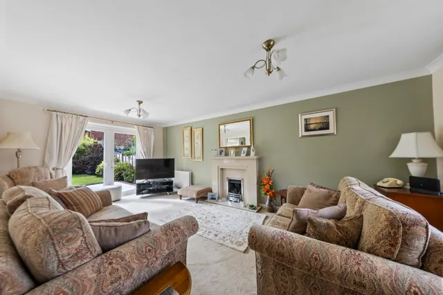 Photo 2 — Mossdale Close, Great Sankey, Warrington, Warrington, WA5 3RY