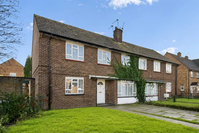 St. Peters Road, Uxbridge, photo 1