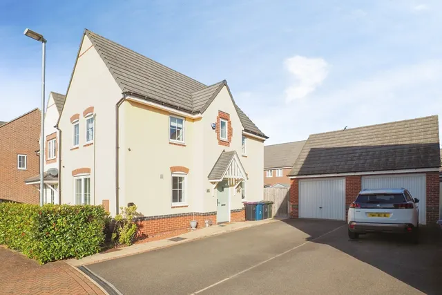 Meadow Crescent, Cotgrave, NG12, photo 1