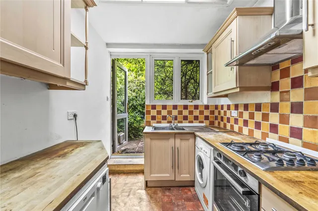 Photo 3 — Fourth Cross Road, Twickenham, TW2 5EL