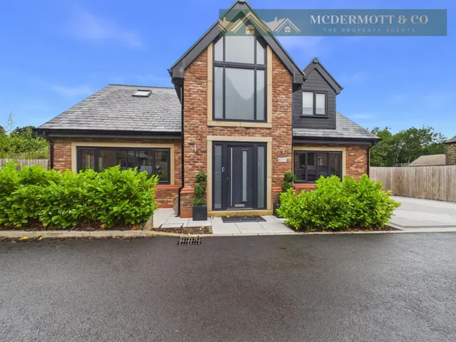 Thornley Rise, Greenfield, OL3, photo 3