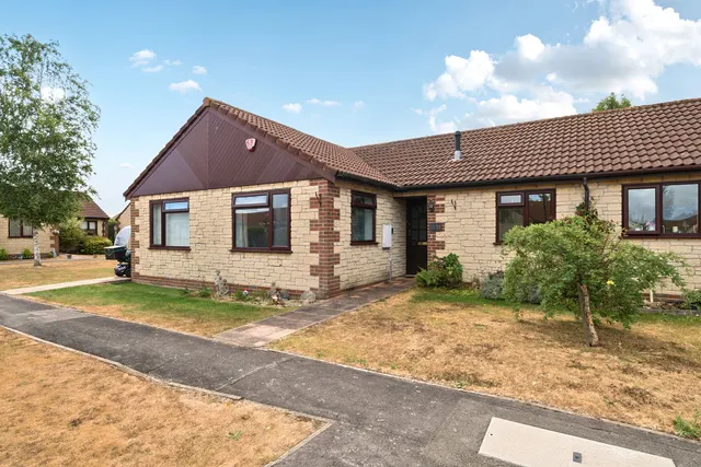 Willow Court, Bridgwater, TA6, photo 3