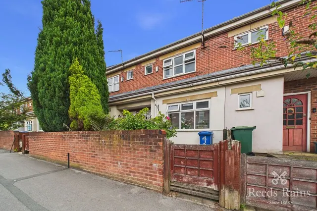 Gorton Road, Stockport, Greater Manchester, SK5, photo 1