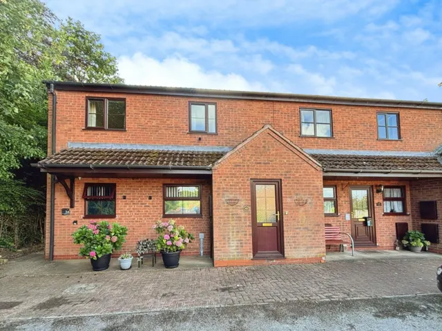 Warren Close, Gainsborough, photo 1