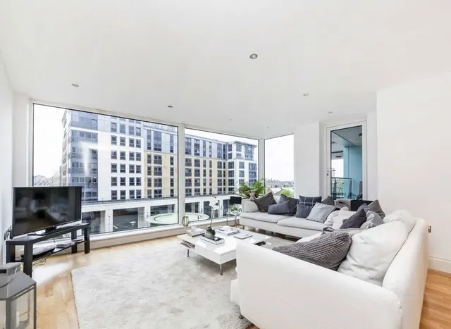 Photo 2 — The Boulevard, Imperial Wharf, SW6