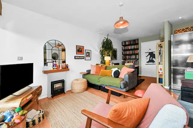 Violet Road, London, E3, photo 2