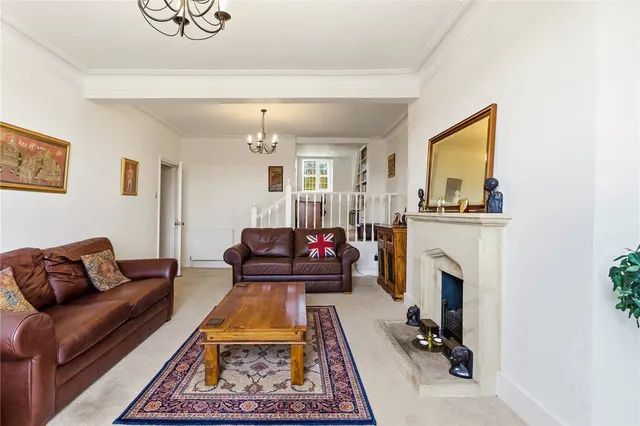 Auckland Road, London, SW11, photo 2